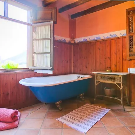 乡村民宿 卡萨埃尔莫罗酒店 *