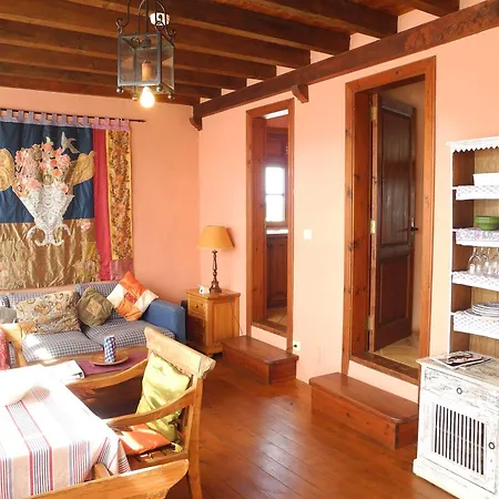 卡萨埃尔莫罗酒店 * Uga